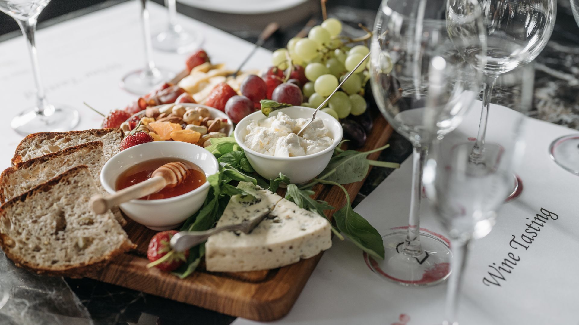 Athens Riviera- Wine & local produce tasting with lunch & visit to Cape Sounio